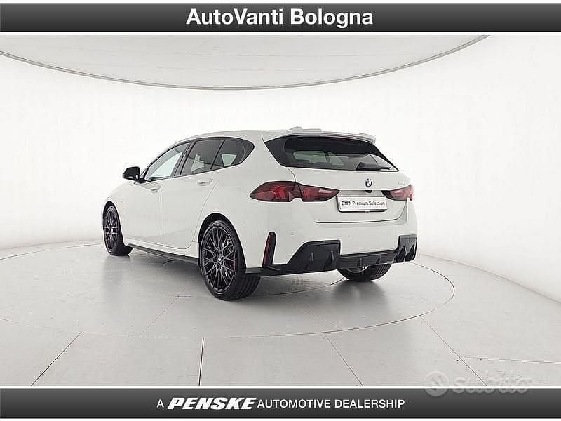 Usata BMW 120 M Sport 163 CV (119 kW) 2025 Bianco Utilitaria