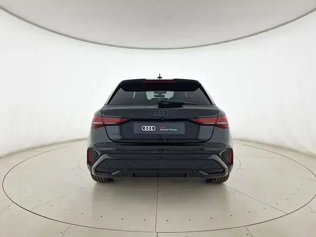 Nuova Audi A3 Black Edition 150 CV (110 kW) 2026 Nero mito metallizzato Berlina