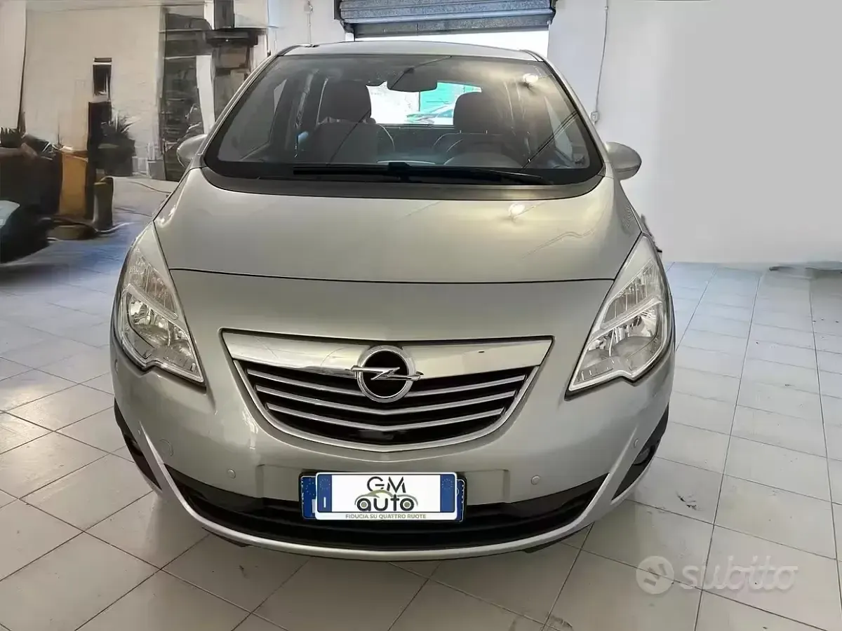 Usata Opel Meriva Cosmo 120 CV (88 kW) 2015 Grigio Monovolume