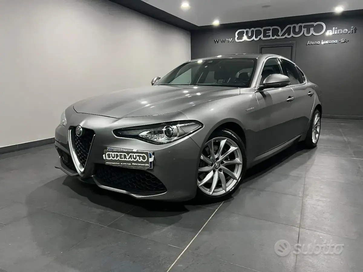 Usata Alfa Romeo Giulia Veloce 210 CV (154 kW) 2018 Grigio Berlina