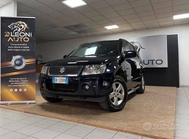 Nero Usata 2006 Suzuki Grand Vitara Station wagon | 4899 € (Super prezzo) - Immagine 1/4