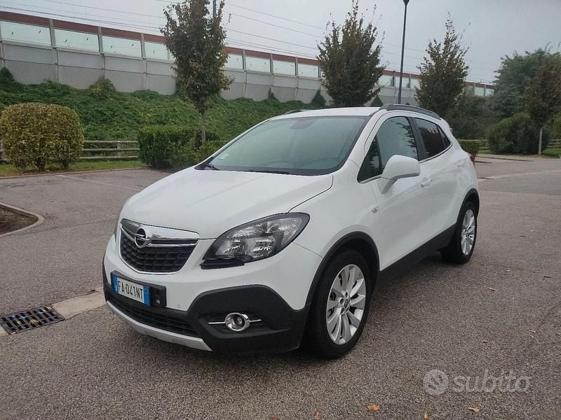 Bianco Usata 2015 Opel Mokka SUV | 8488 € (Buon prezzo) - Immagine 1/4