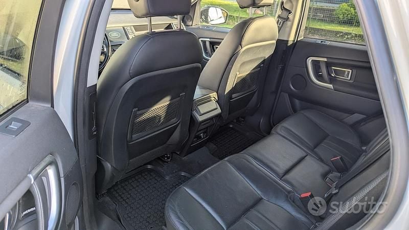 Bianco Usata 2017 Land Rover Discovery Sport HSE Luxury SUV | 13.500 € (Ottimo prezzo) - Immagine 1/4