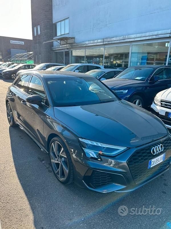 Grigio Usata 2020 Audi A3 S-Line Tre volumi | 27.999 € - Immagine 1/4