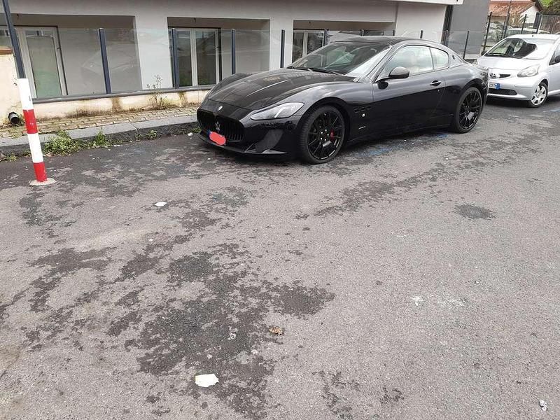 Usata Maserati Granturismo 405 CV (297 kW) 2009 Nero Coupé