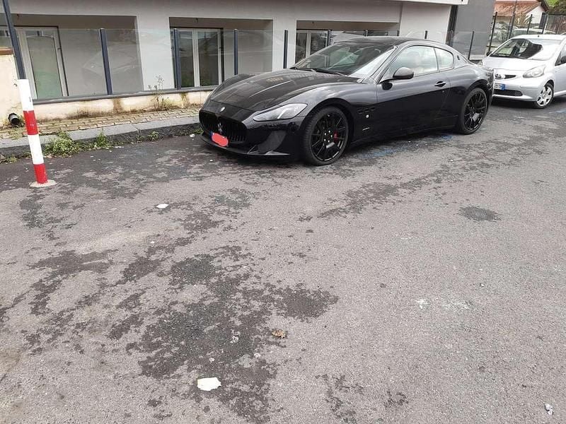 Usata Maserati Granturismo 405 CV (297 kW) 2009 Nero Coupé