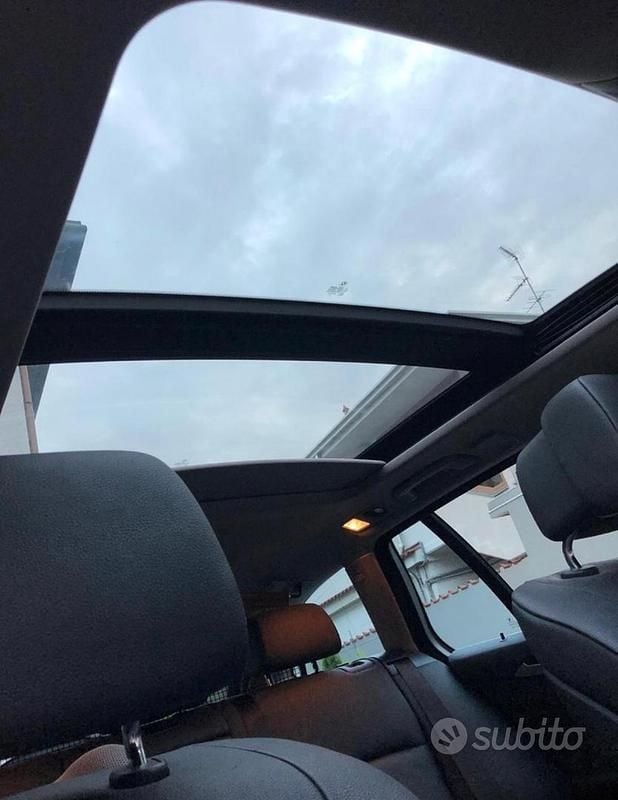 Usata BMW 520 184 CV (135 kW) 2010 Bianco Station wagon