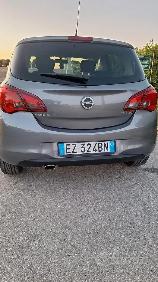 Usata Opel Corsa 116 CV (85 kW) 2015 Grigio Utilitaria