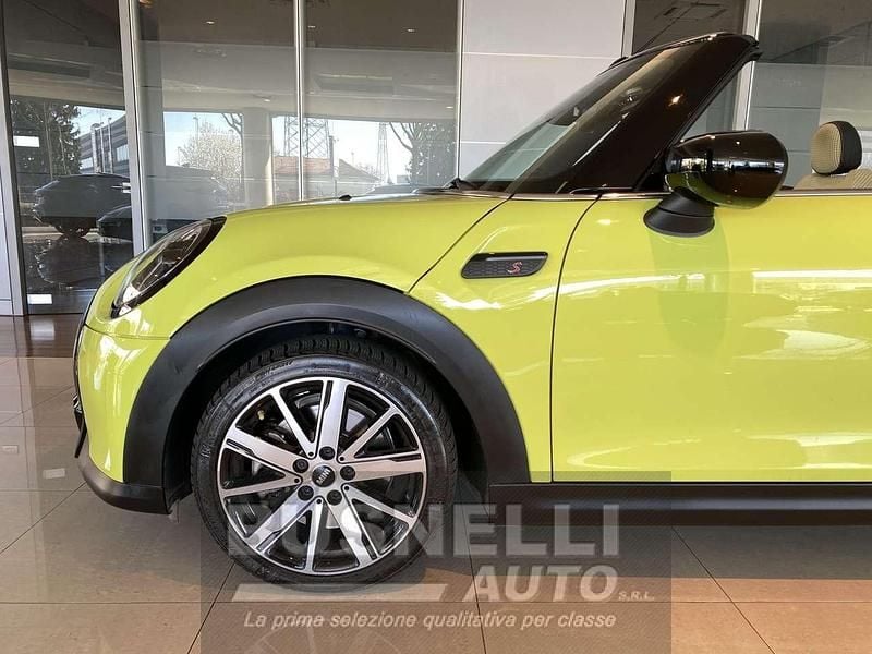 Usata Mini Cooper S Cabriolet Classic 178 CV (130 kW) 2023 Zesty yellow Cabrio