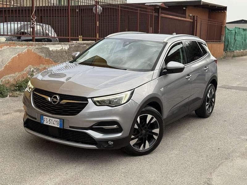 Usata 2018 Opel Grandland X S SUV | 10.999 € (Cara) - Immagine 1/4