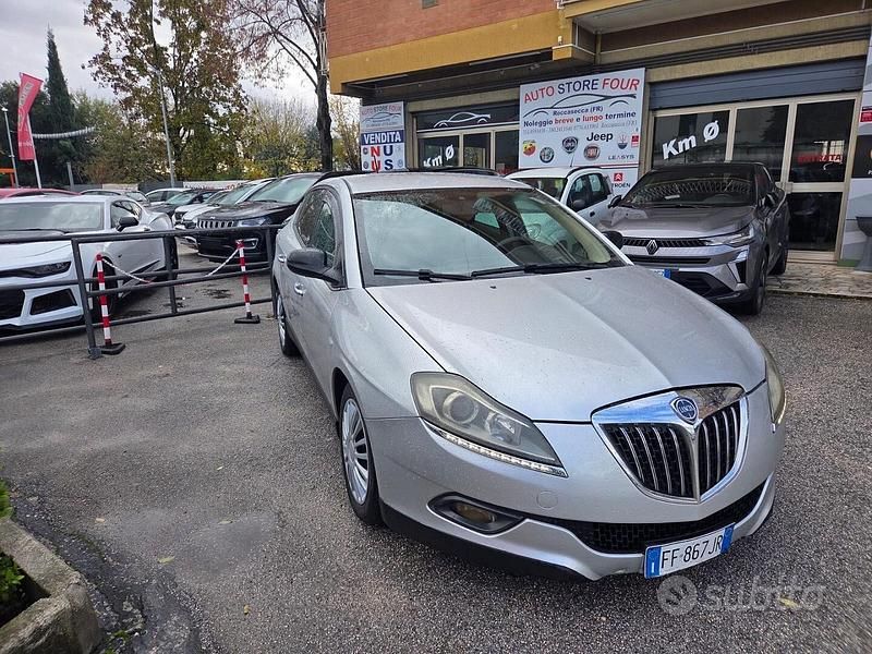 Grigio Usata 2008 Lancia Delta Due volumi | 1900 € (Ottimo prezzo) - Immagine 1/4
