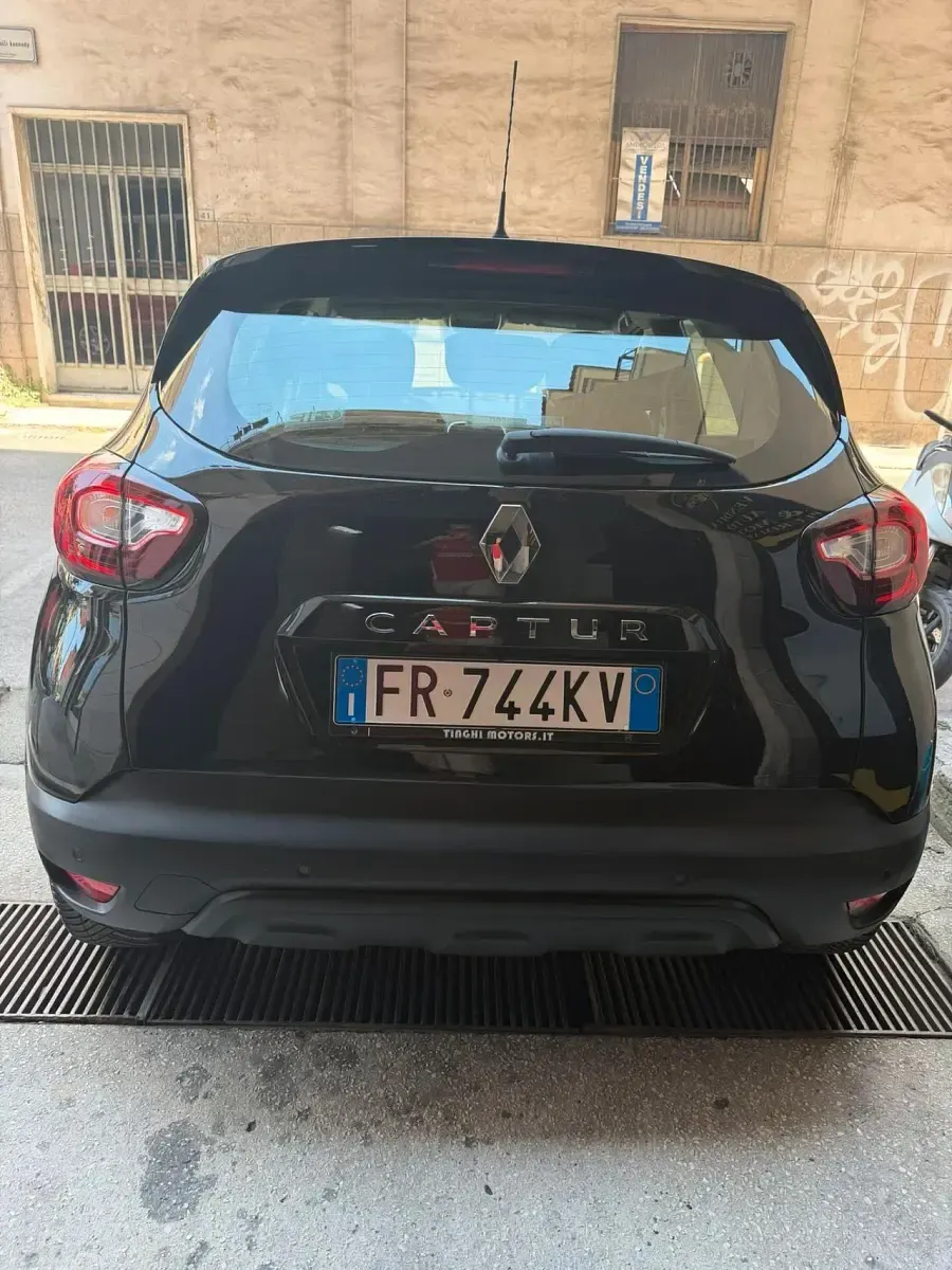 Usata Renault Captur Bose Edition 90 CV (66 kW) 2018 Nero SUV