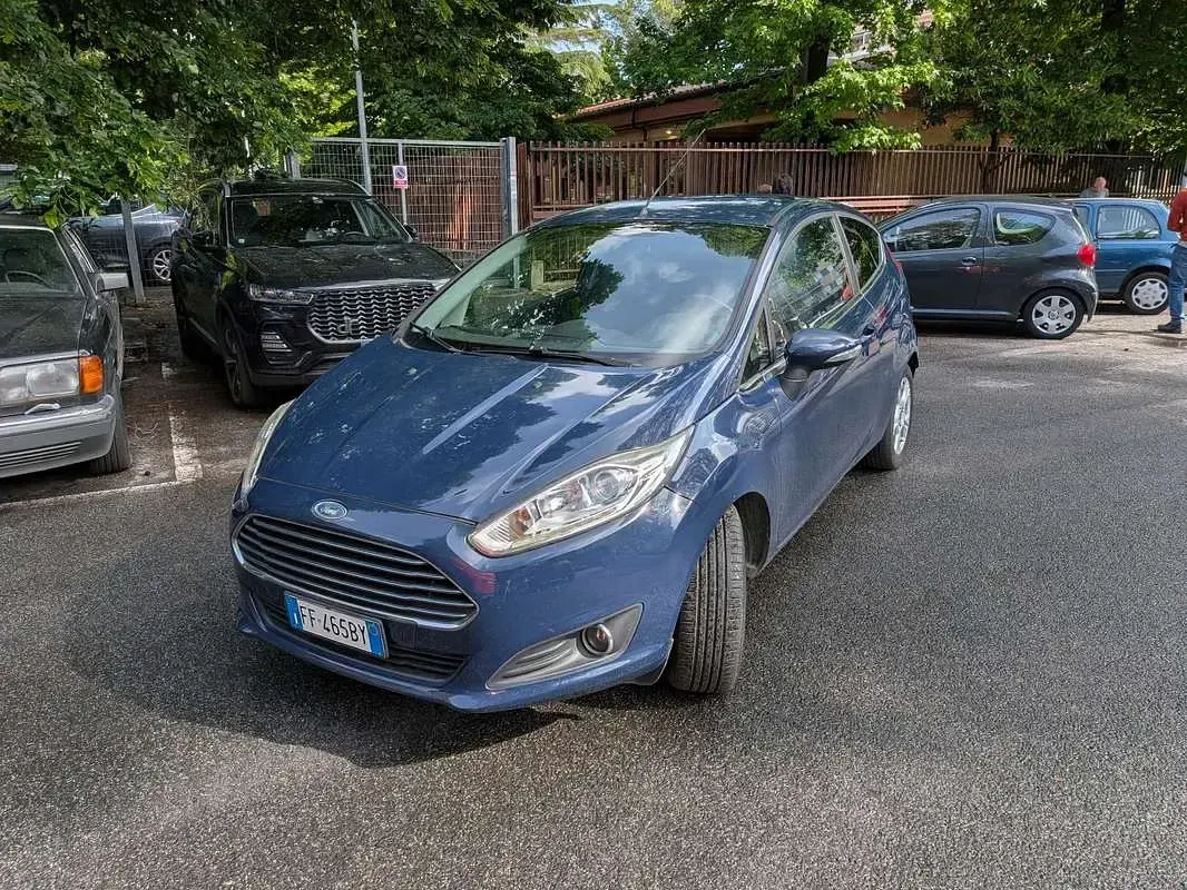 Usado Ford Fiesta Titanium 101 HP (74 kW) 2016 Citadino