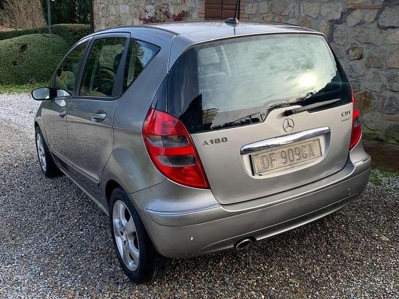 Usata Mercedes A180 Avantgarde 109 CV (80 kW) 2006 Grigio Monovolume