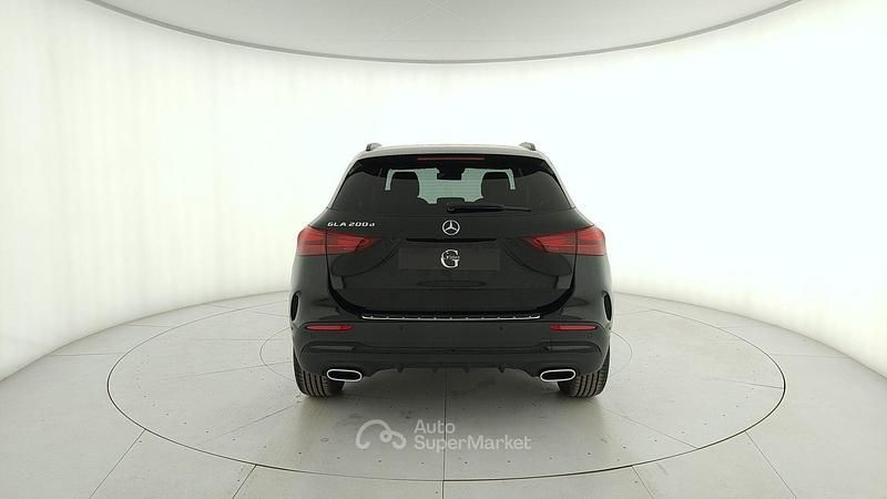 Nuova Mercedes GLA200 150 CV (110 kW) 2026 Nero SUV