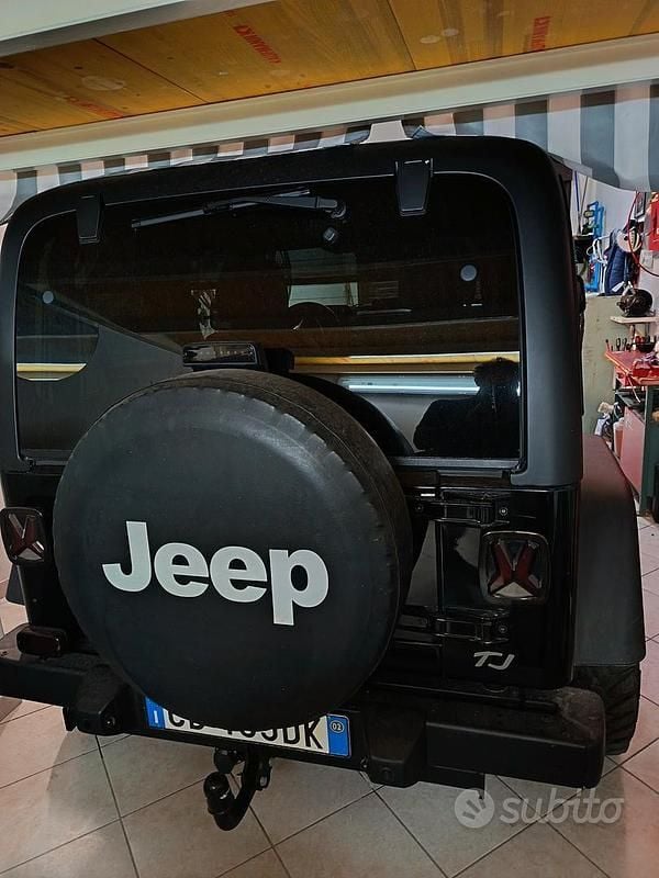 Usata Jeep Wrangler 177 CV (130 kW) 2002 Nero SUV