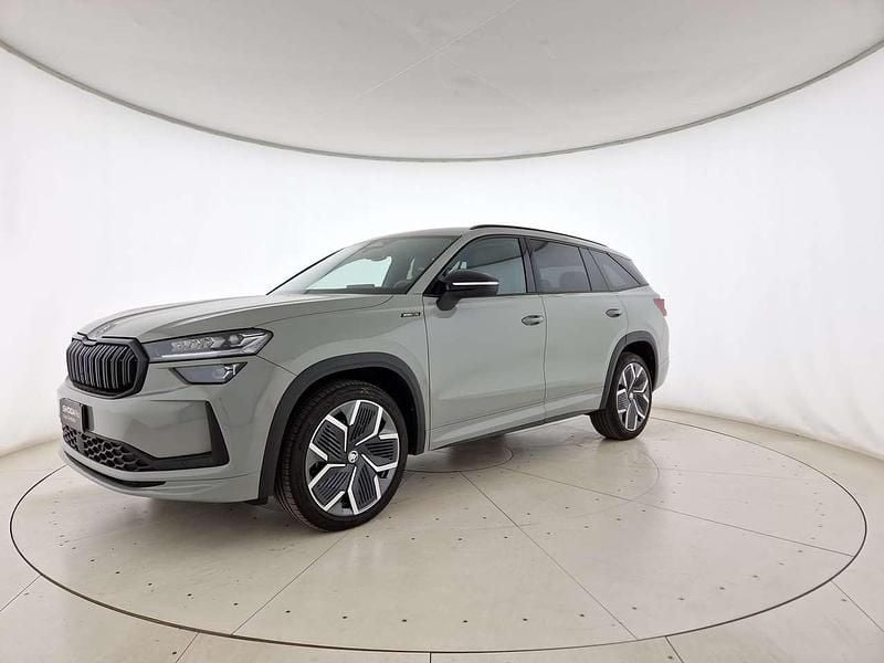 Usata Skoda Kodiaq SportLine 193 CV (141 kW) 2025 Grigio acciaio SUV