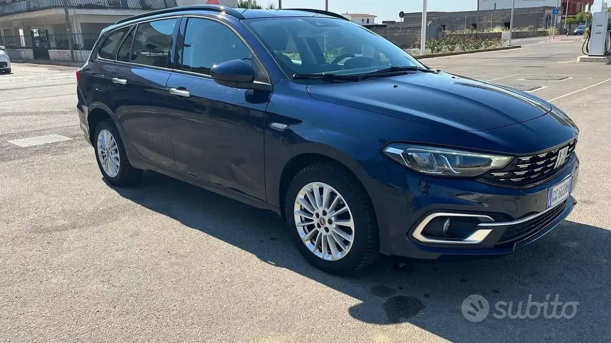 Usata Fiat Tipo Life 131 CV (96 kW) 2021 Bluazzurro Station wagon