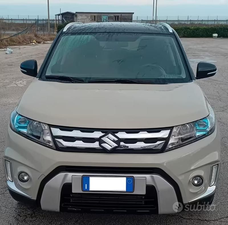 Usata Suzuki Vitara 120 CV (88 kW) 2017 Marrone SUV