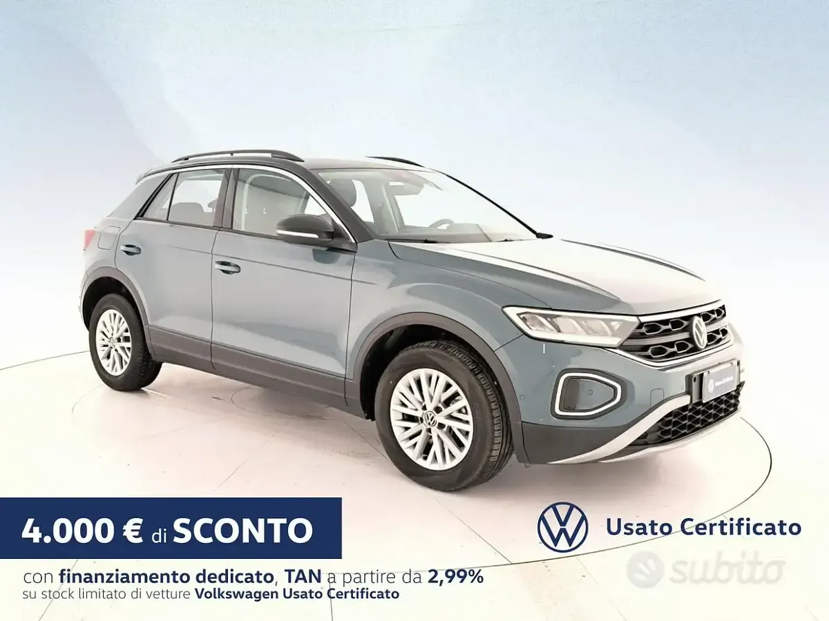 Usata VW T-Roc Life 116 CV (85 kW) 2025 Nero SUV