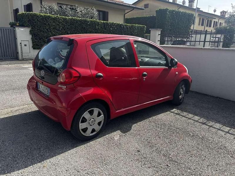 Usata Toyota Aygo 68 CV (50 kW) 2006 Utilitaria
