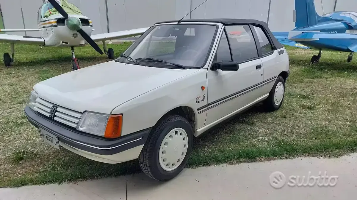Usata Peugeot 205 54 CV (39 kW) 1988 Cabrio