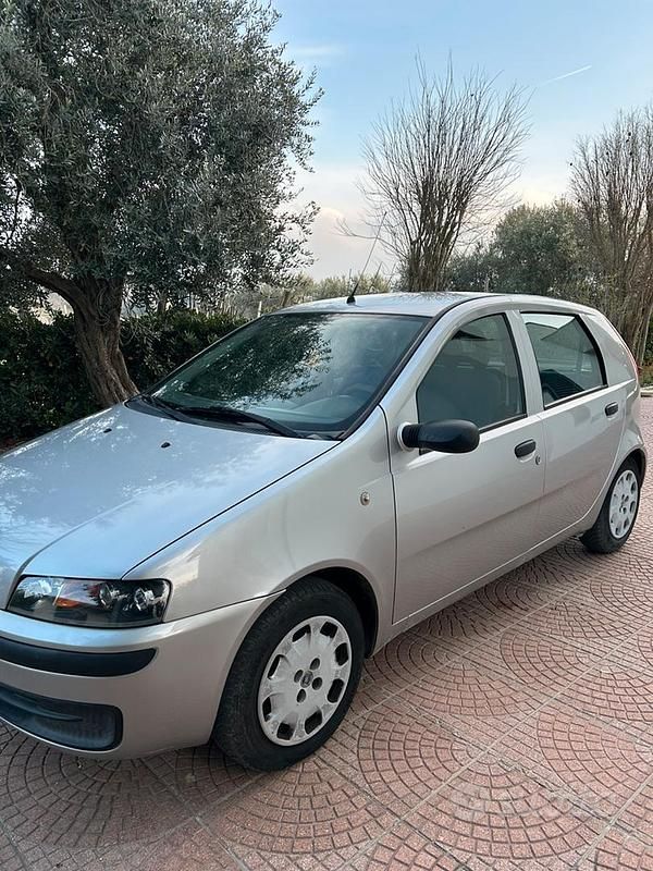 Usata Fiat Punto 2001 Grigio Utilitaria