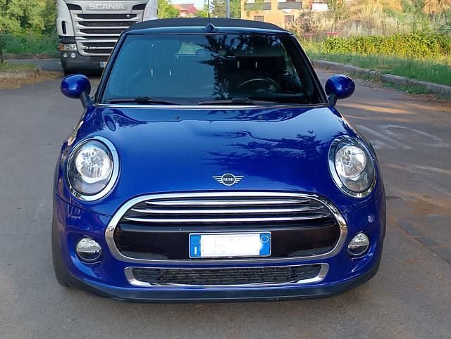 Usata Mini Cooper D Cabriolet Hype 116 CV (85 kW) 2019 Blu Cabrio