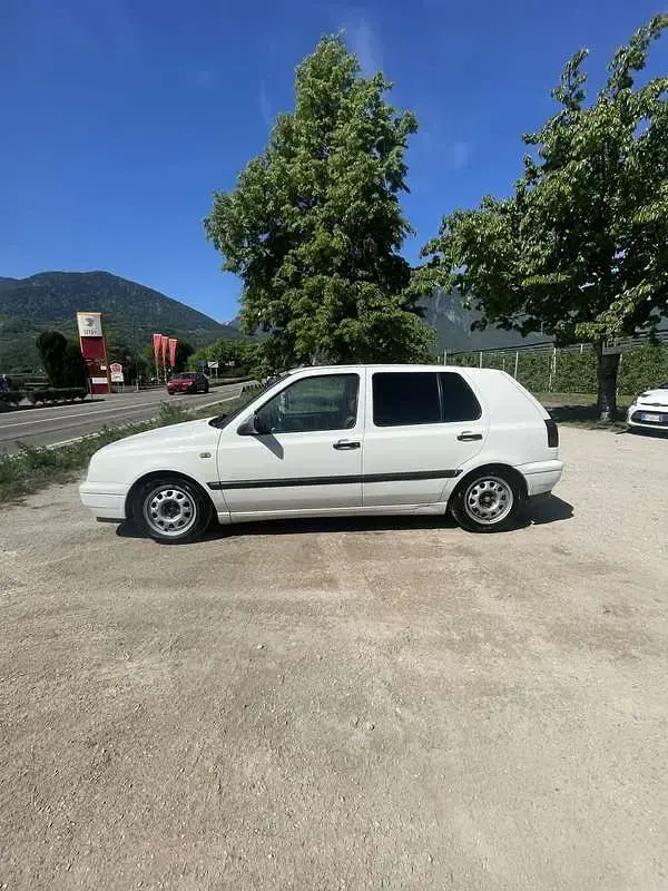 Usata VW Golf III 75 CV (55 kW) 1997 Berlina
