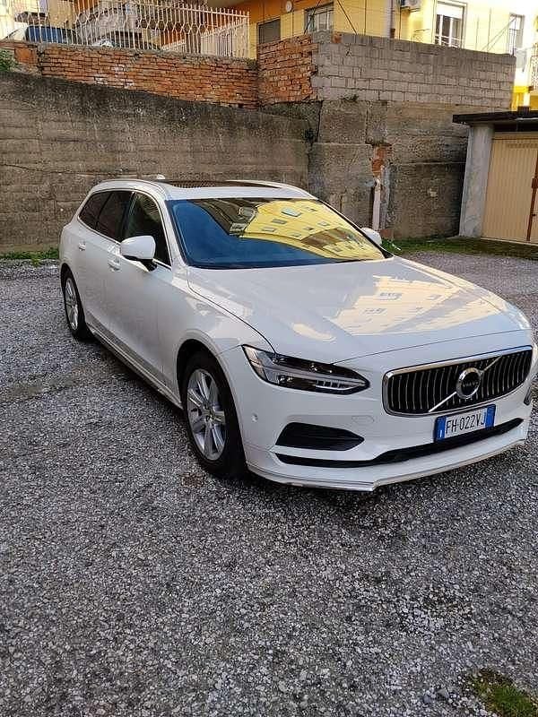 Usata Volvo V90 Business Edition 190 CV (139 kW) 2017 Bianco Station wagon