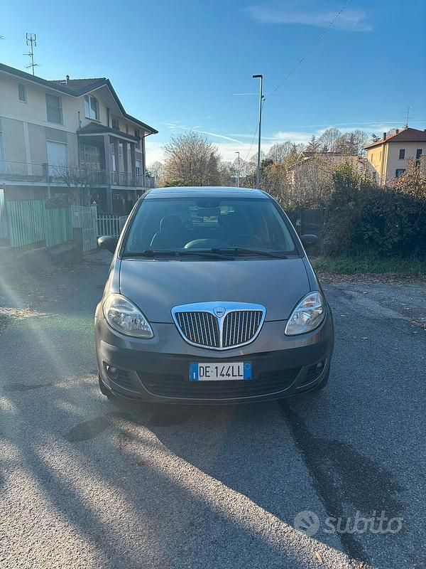 Usata Lancia Musa 95 CV (69 kW) 2006 Monovolume