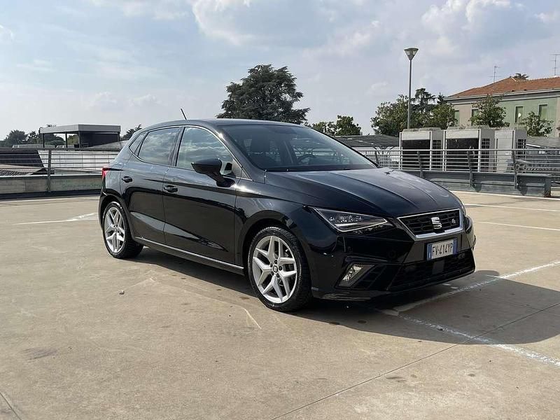 Usata 2019 Seat Ibiza Style Tre volumi | 13.400 € (Molto cara) - Immagine 1/4