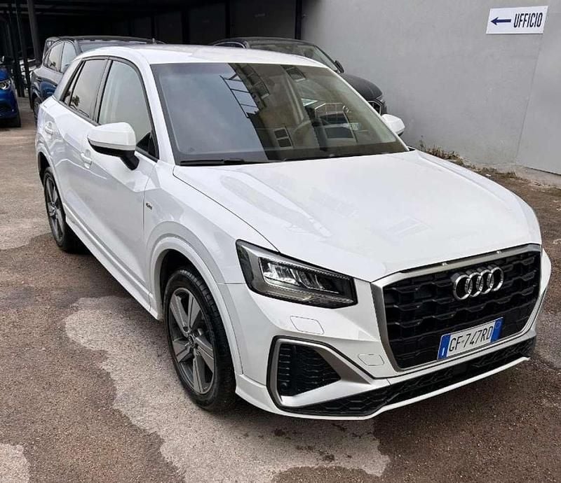 Usata Audi Q2 S-Line 116 CV (85 kW) 2021 Bianco pastello SUV