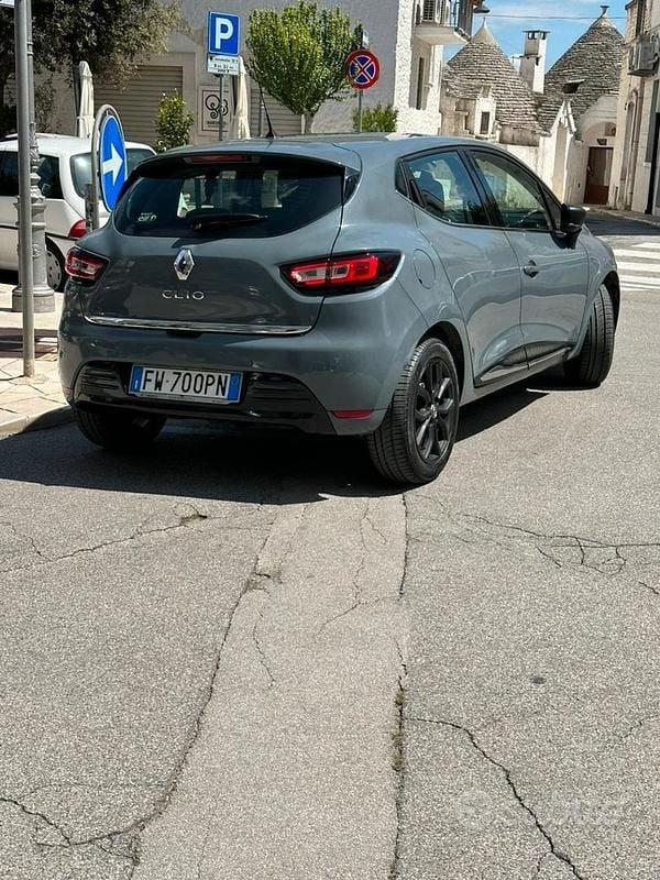 Usata Renault Clio IV LIMITED 90 CV (66 kW) 2019 Berlina