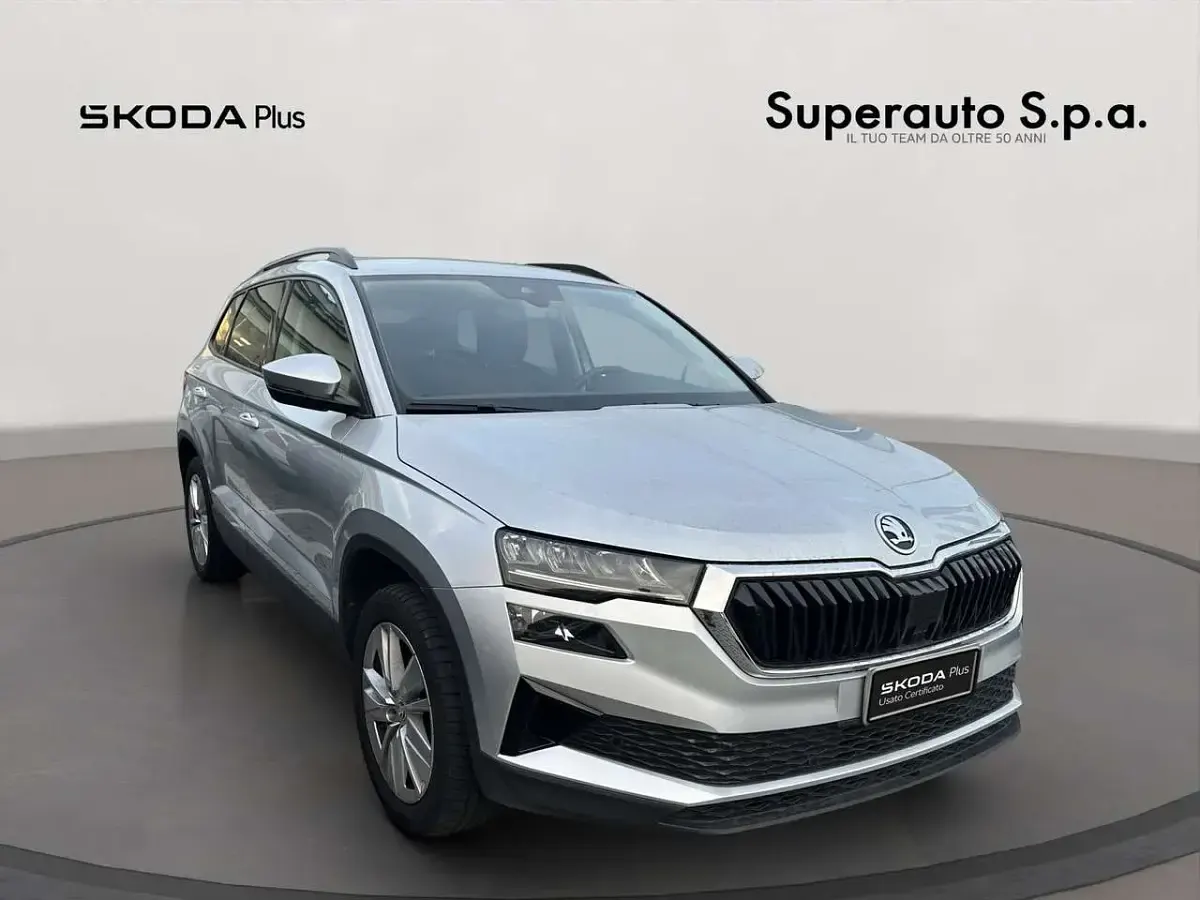 Usata Skoda Karoq Executive 116 CV (85 kW) 2022 Grigio SUV