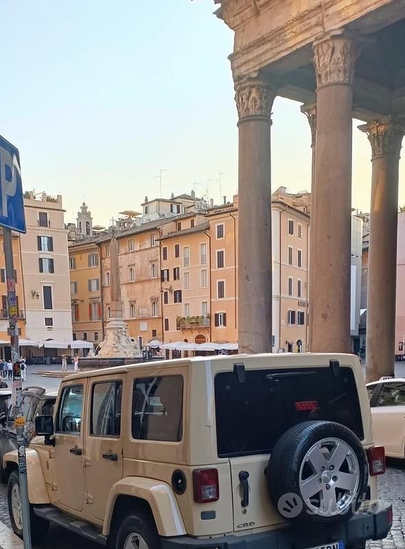 Usata Jeep Wrangler Sahara 200 CV (147 kW) 2011 Giallo SUV