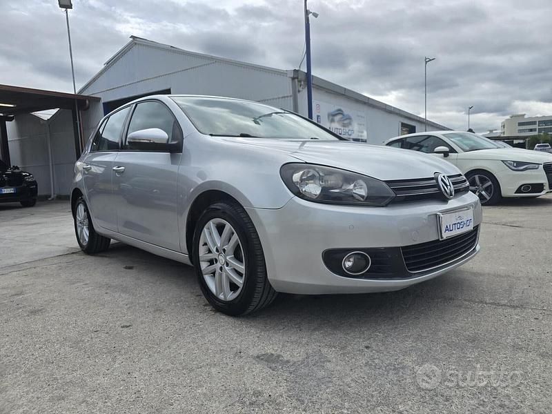 Usata VW Golf VI Highline 122 CV (89 kW) 2011 Grigio Utilitaria