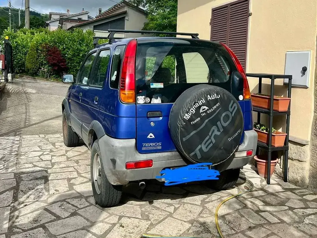 Usata Daihatsu Terios 86 CV (63 kW) 1999 Blu/azzurro SUV