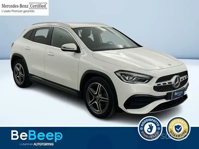 Usata Mercedes GLA200 Premium 150 CV (110 kW) 2021 Bianco pastello SUV