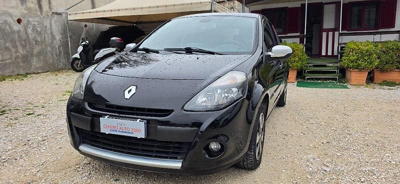 Usata Renault Clio IV 75 CV (55 kW) 2012 Nero Berlina