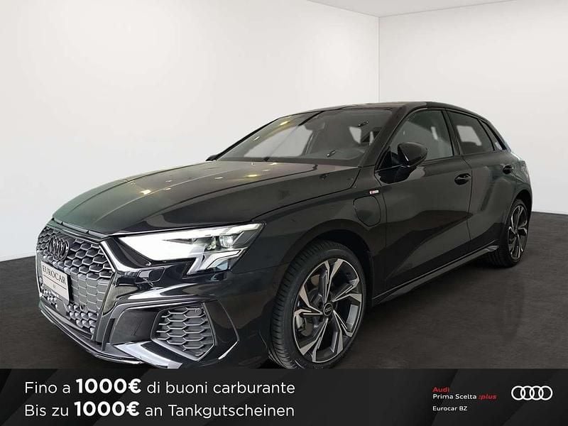 Nero mito metallizzato Usata 2024 Audi A3 S-Line Tre volumi | 34.900 € (Buon prezzo) - Immagine 1/4