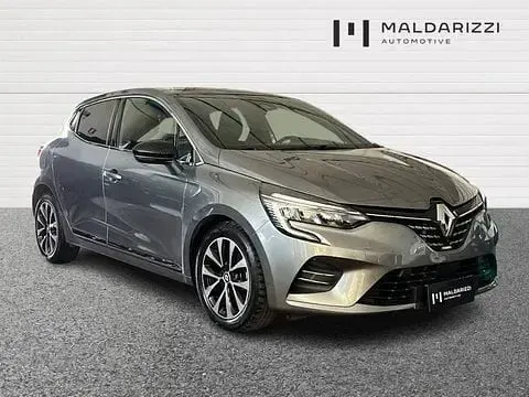Usata Renault Clio V Techno 101 CV (74 kW) 2023 Grigio Utilitaria