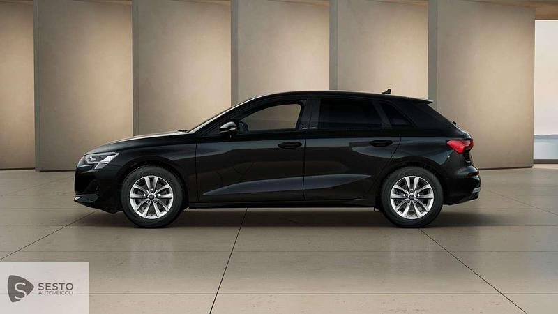 Nuova Audi A3 Sportback e-tron Ambiente 150 CV (110 kW) 2025 Nero Utilitaria