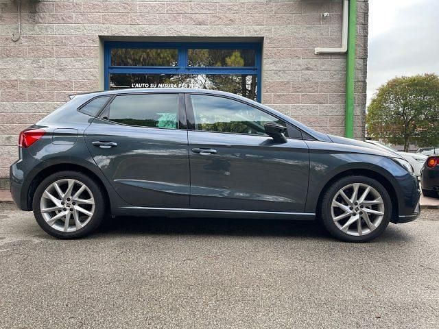 Usata Seat Ibiza FR 95 CV (69 kW) 2024 Grigio Berlina