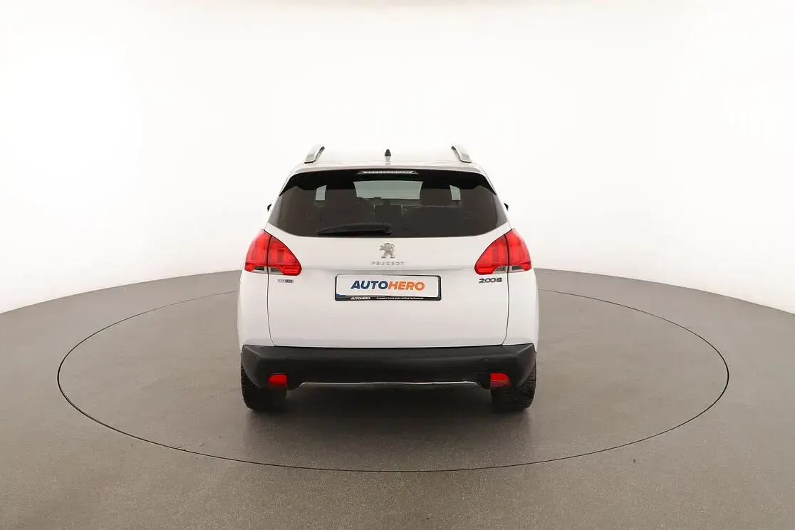 Usata Peugeot 2008 Allure 120 CV (88 kW) 2016 Bianco SUV