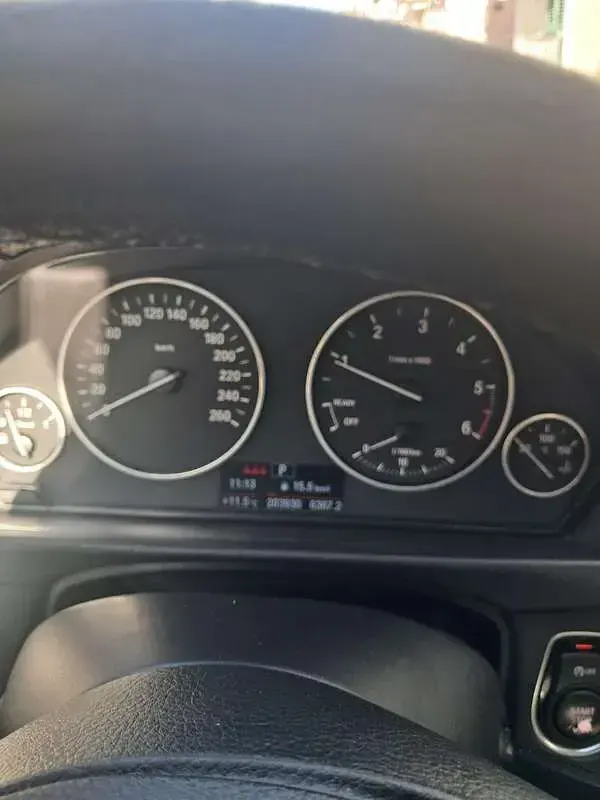 Usata BMW 316 Sport Line 116 CV (85 kW) 2015 Bianco Berlina