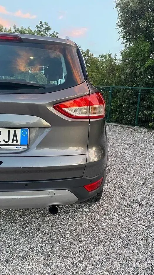 Usata Ford Kuga 140 CV (102 kW) 2013 SUV