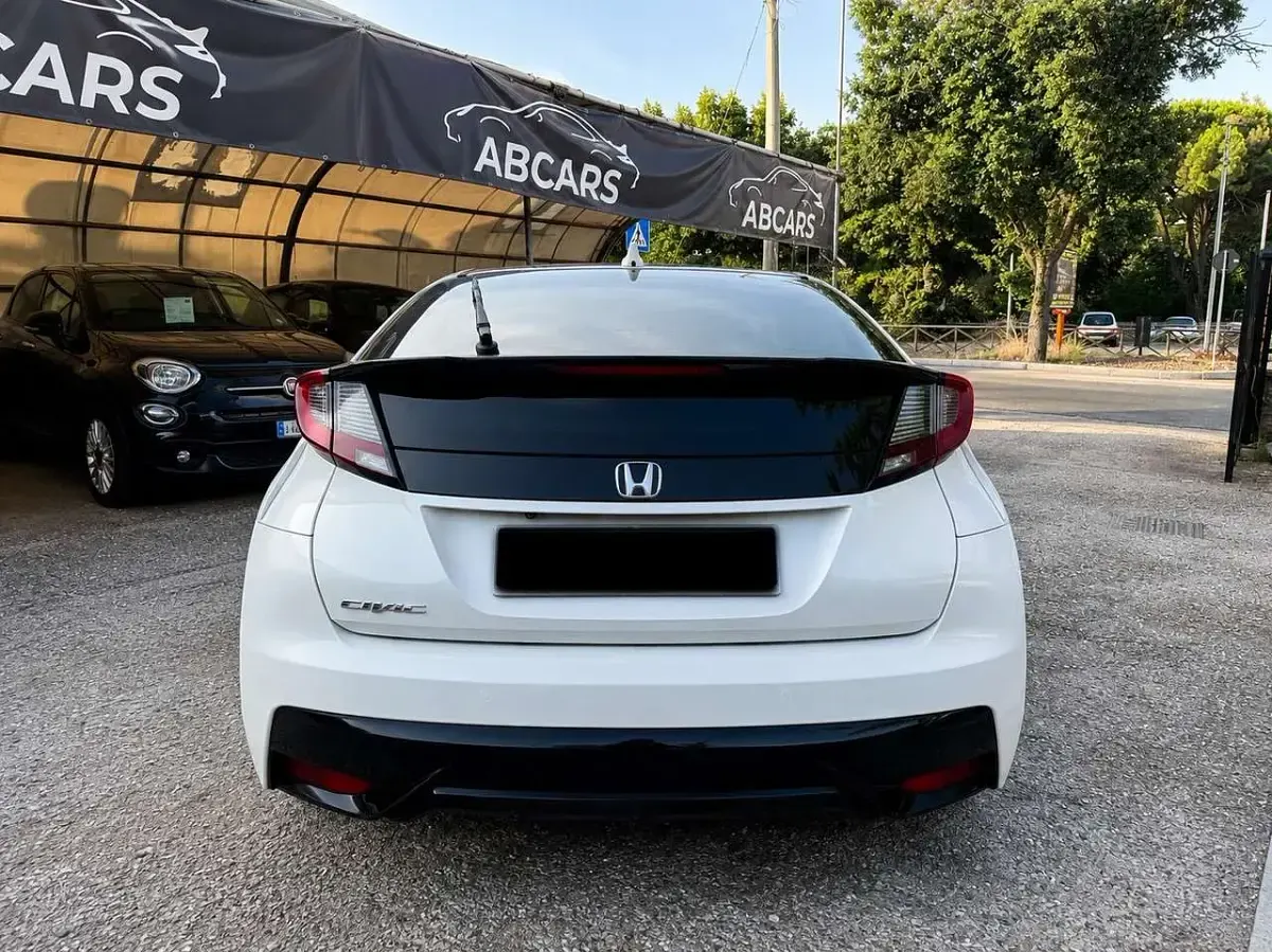 Usata Honda Civic Elegance 99 CV (72 kW) 2015 Other Berlina