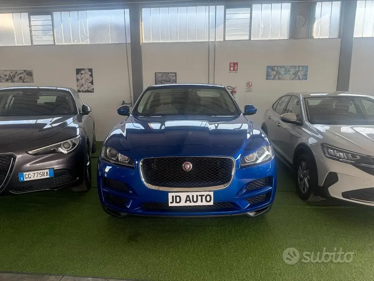 Usata Jaguar F-Pace Prestige 179 CV (131 kW) 2020 Bluazzurro SUV