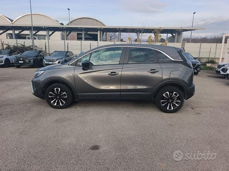 Usata Opel Crossland Elegance 131 CV (96 kW) 2023 Grigio SUV